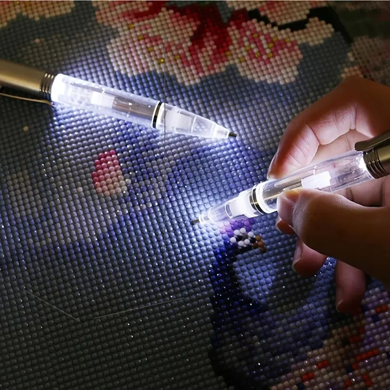 Embroidery Garments - ปากกาเพชร LED สำหรับงานปักครอสติช 1 ชิ้น ปากกาเจาะแสงสำหรับงาน