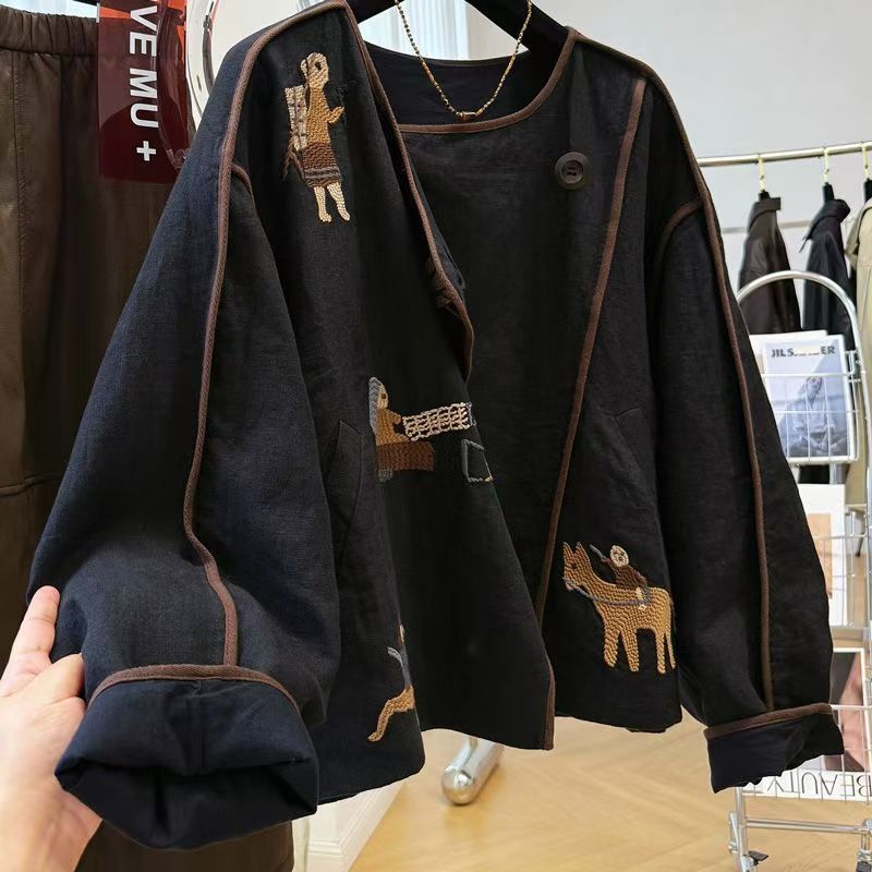 Embroidery Jacket - เสื้อแจ็คเก็ตปักลายหนา คอกลม แขนสั้น สำหรับผู้หญิง รุ่นใหม่รับฤดูใบไม้ร่วง ทรงหลวม