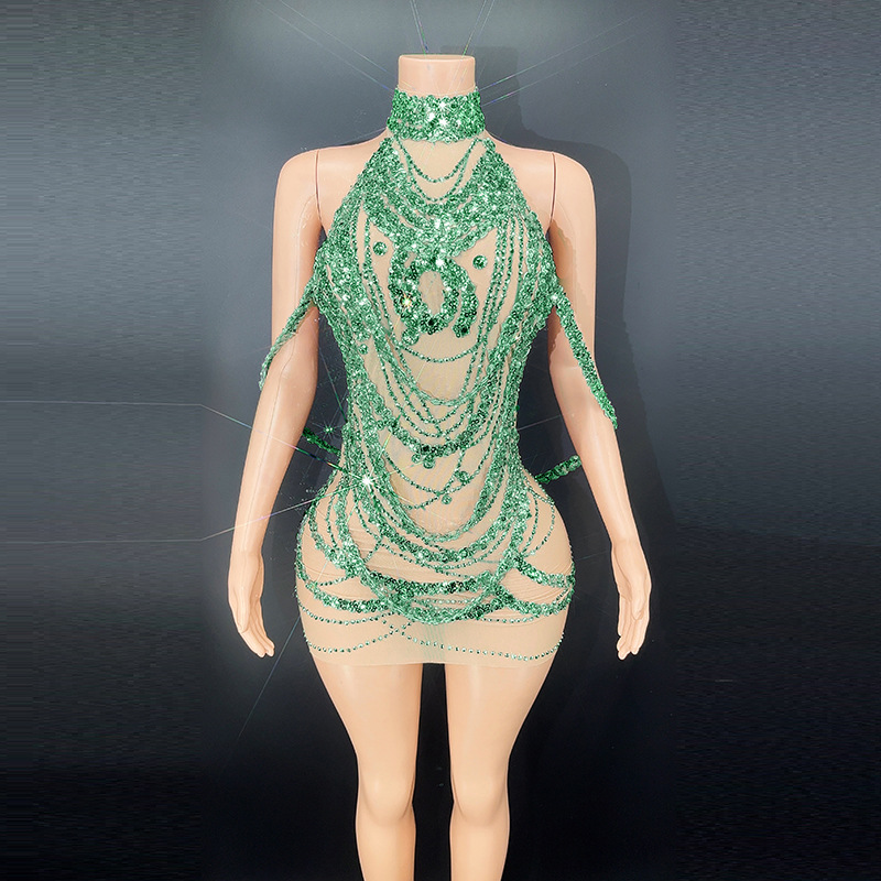 ชุดเดรสงานพรอมสีเงินสุดเซ็กซี่ - Embroidery Skirt บทวิจารณ์และราคา