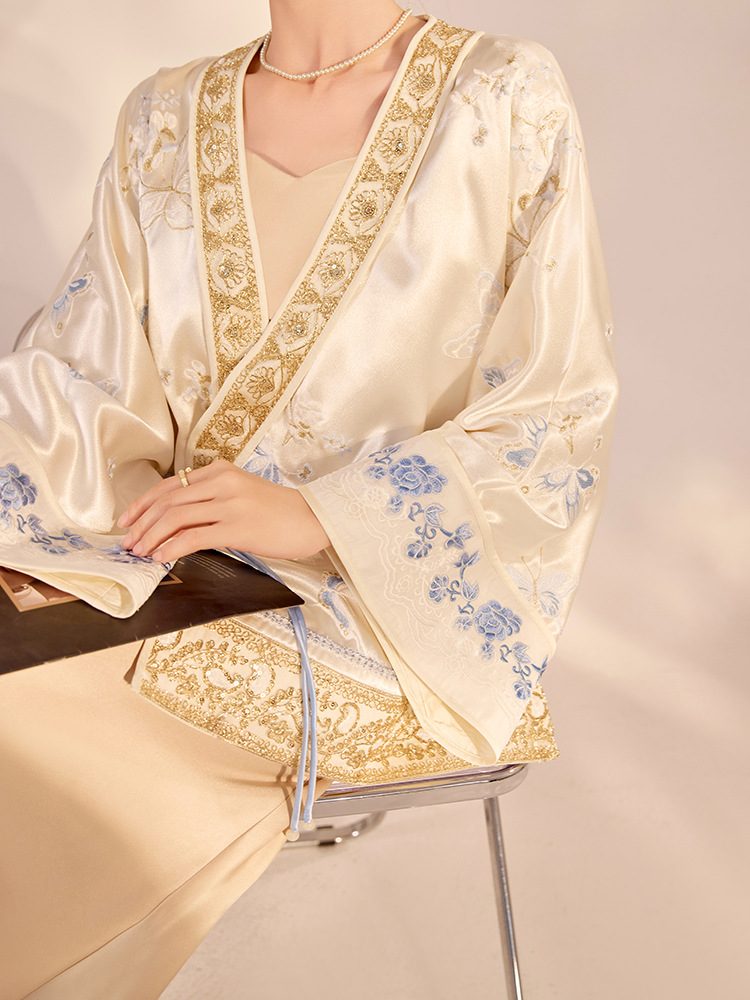 เสื้อแจ็คเก็ตผู้หญิงทรงหลวมหรู - Embroidery Jacket บทวิจารณ์และราคา