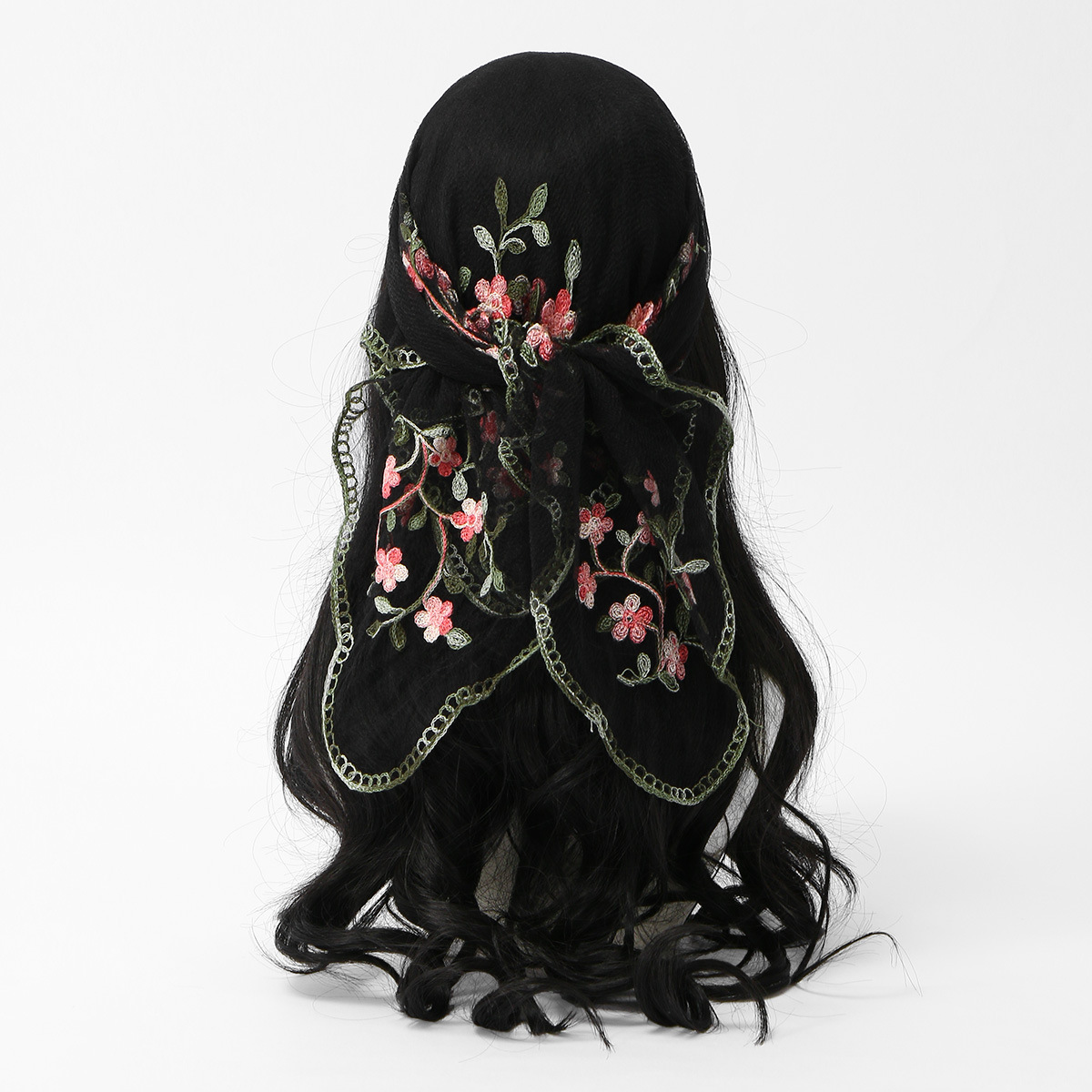 ผ้าพันคอทรงสี่เหลี่ยม ลายดอกพล - Embroidery Zara บทวิจารณ์และราคา