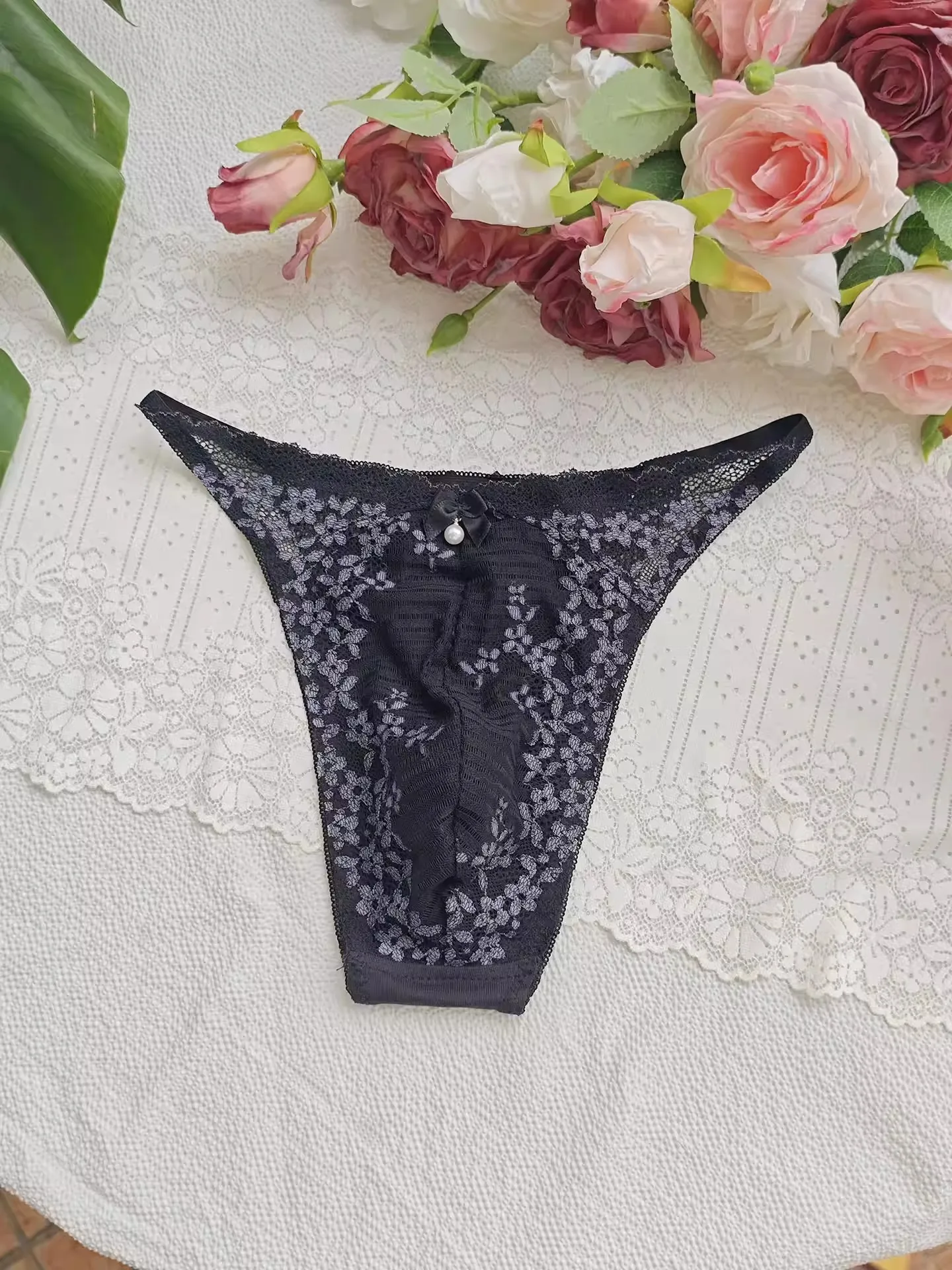 กางเกงในชายลูกไม้สีดำ ปักลายแฮ - Embroidery Garments บทวิจารณ์และราคา